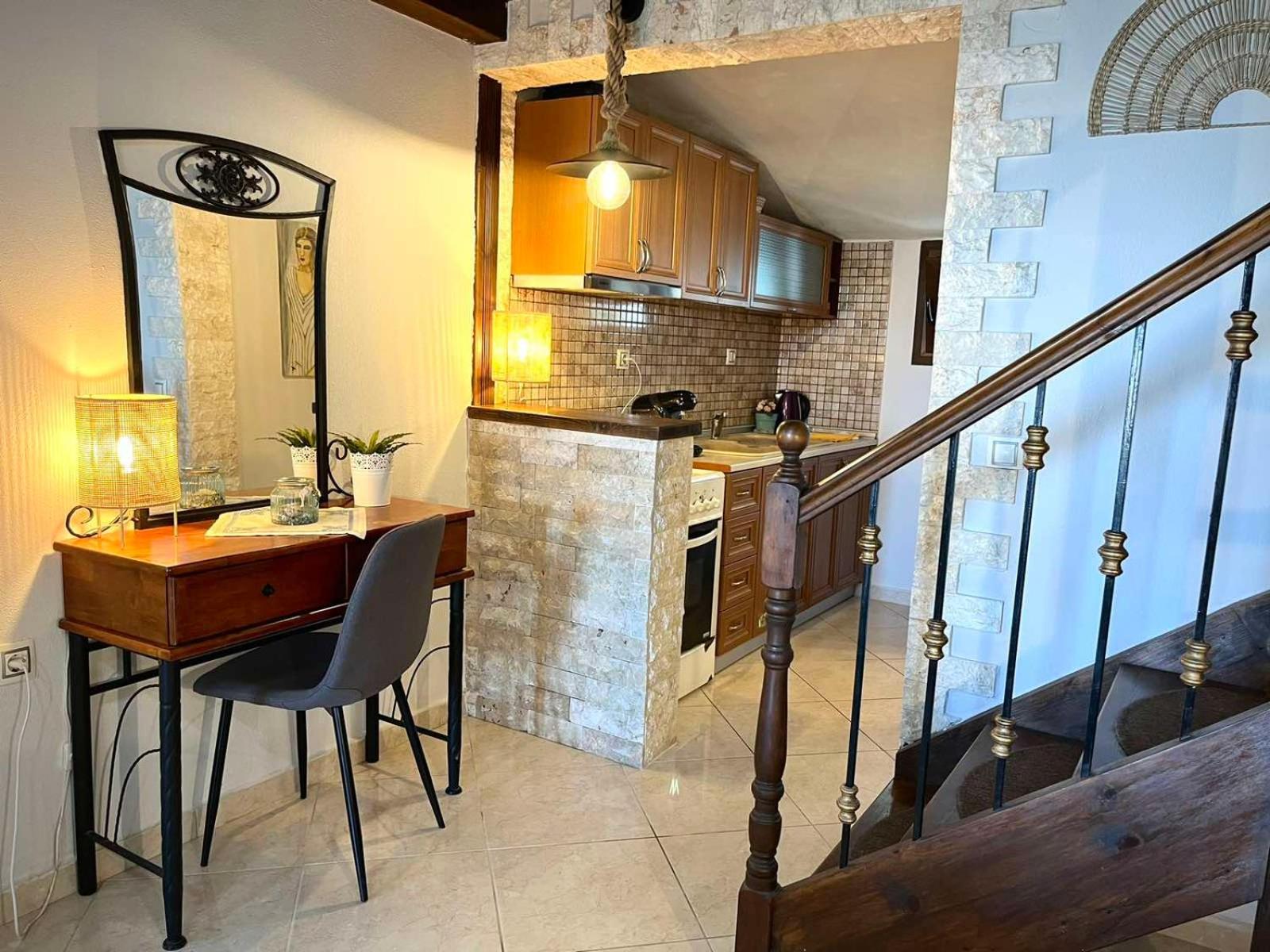 Stone House Maria