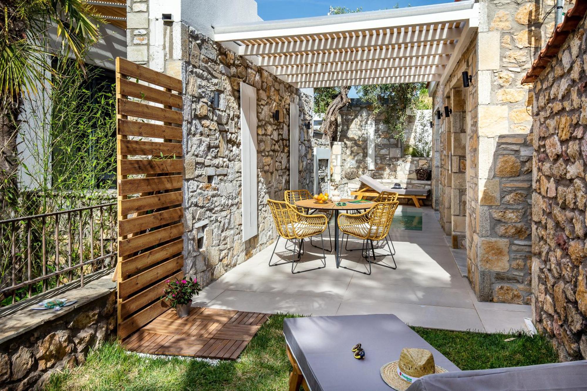 Stone House Maria *